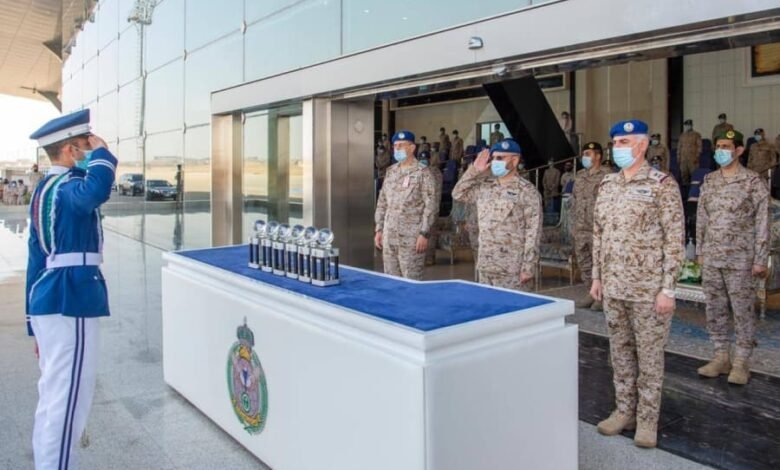 تخصصات كلية الملك فيصل الجوية بالرياض 2025